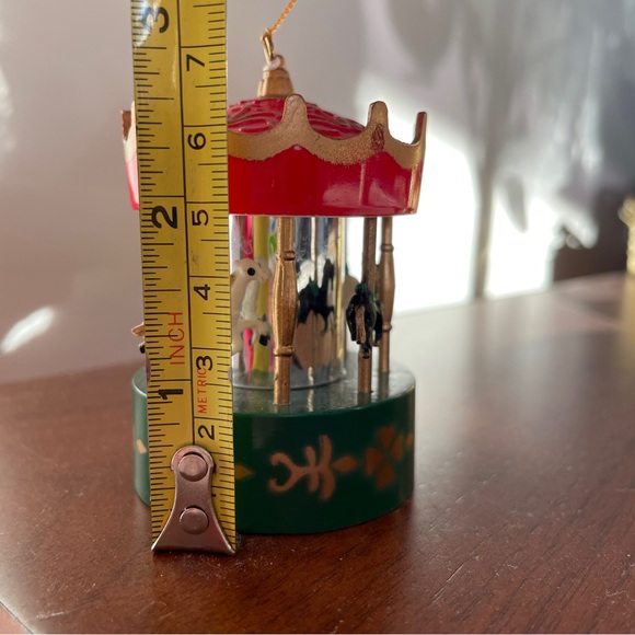 Vintage Carousel Ornament - Picture 6 of 6